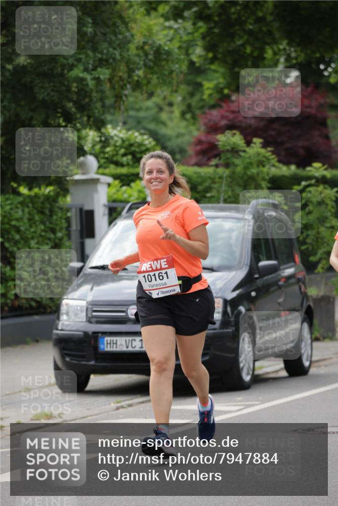 15.06.2025 - REWE Women's Run Jannik Wohlers http://msf.ph/oto/7947884 15.06.2025 08:30:38 Laufen 1, 10161 meine-sportfotos.de