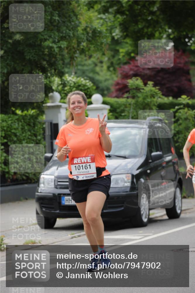 15.06.2025 - REWE Women's Run Jannik Wohlers http://msf.ph/oto/7947902 15.06.2025 08:30:38 Laufen 10161 meine-sportfotos.de