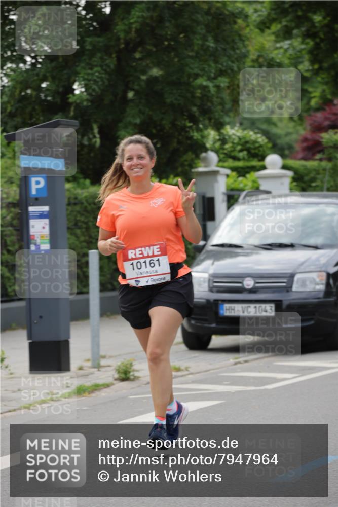 15.06.2025 - REWE Women's Run Jannik Wohlers http://msf.ph/oto/7947964 15.06.2025 08:30:39 Laufen 10161, 1043 meine-sportfotos.de