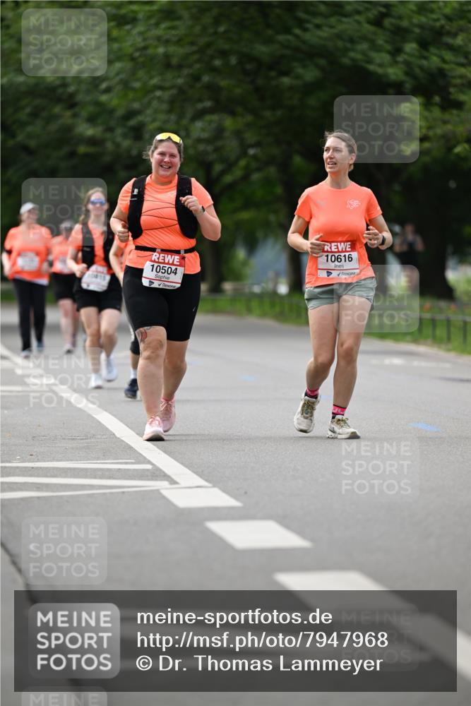 15.06.2025 - REWE Women's Run Dr. Thomas Lammeyer http://msf.ph/oto/7947968 15.06.2025 09:24:35 Laufen 10504, 10616 meine-sportfotos.de