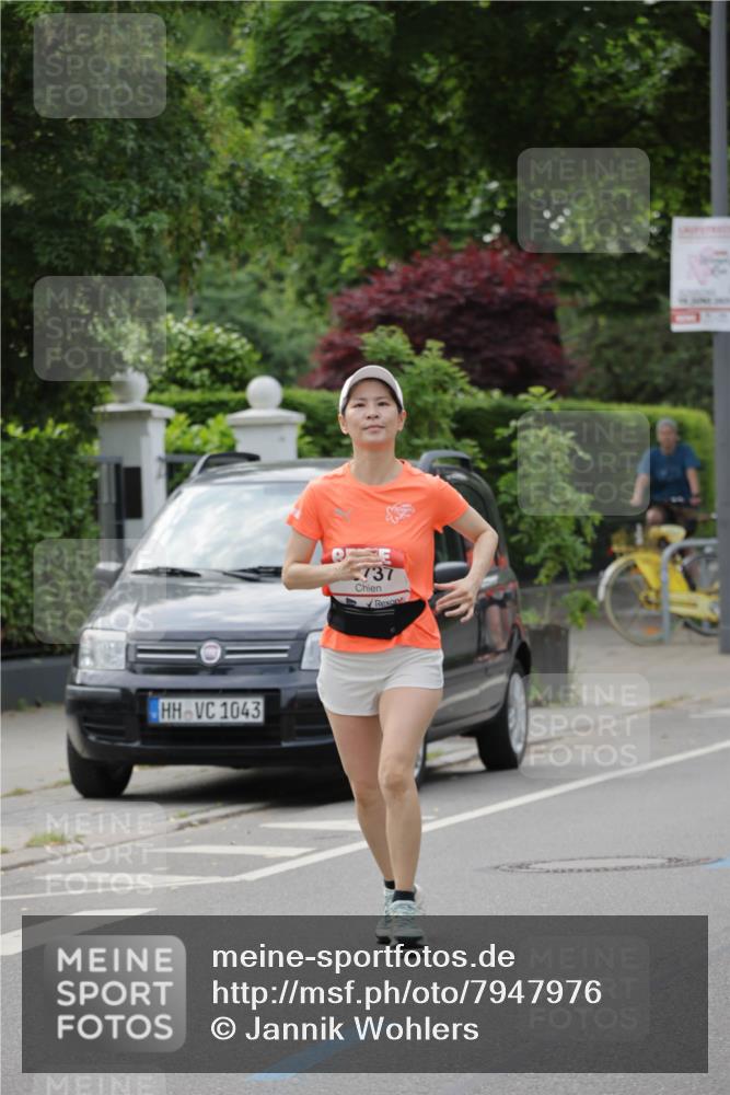 15.06.2025 - REWE Women's Run Jannik Wohlers http://msf.ph/oto/7947976 15.06.2025 08:30:39 Laufen 1043, 737 meine-sportfotos.de