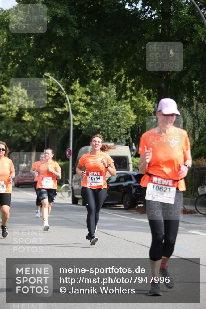 15.06.2025 - REWE Women's Run Jannik Wohlers http://msf.ph/oto/7947996 15.06.2025 09:46:21 Laufen 10637, 19, 10744, 10621 meine-sportfotos.de