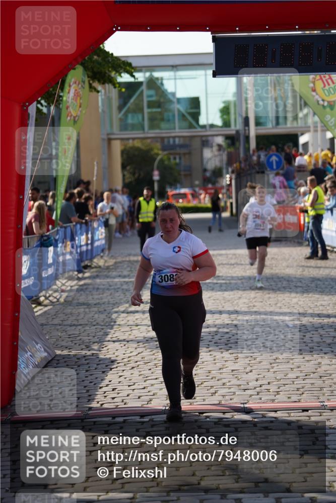 13.06.2025 - Holstenköstenlauf Felixshl http://msf.ph/oto/7948006 13.06.2025 18:16:09 Laufen 2378, 3088, 3593 meine-sportfotos.de