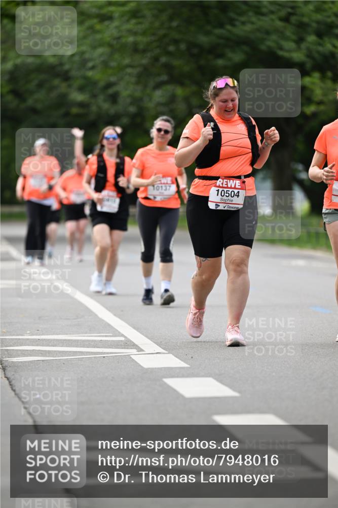 15.06.2025 - REWE Women's Run Dr. Thomas Lammeyer http://msf.ph/oto/7948016 15.06.2025 09:24:37 Laufen 10137, 10504 meine-sportfotos.de