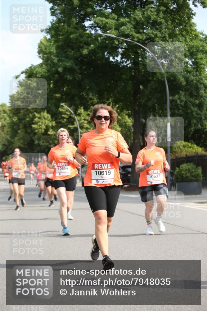 15.06.2025 - REWE Women's Run Jannik Wohlers http://msf.ph/oto/7948035 15.06.2025 09:46:25 Laufen 10664, 10619, 10637 meine-sportfotos.de