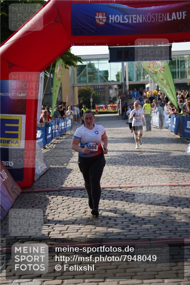 13.06.2025 - Holstenköstenlauf Felixshl http://msf.ph/oto/7948049 13.06.2025 18:16:10 Laufen 2378, 3088, 3593 meine-sportfotos.de