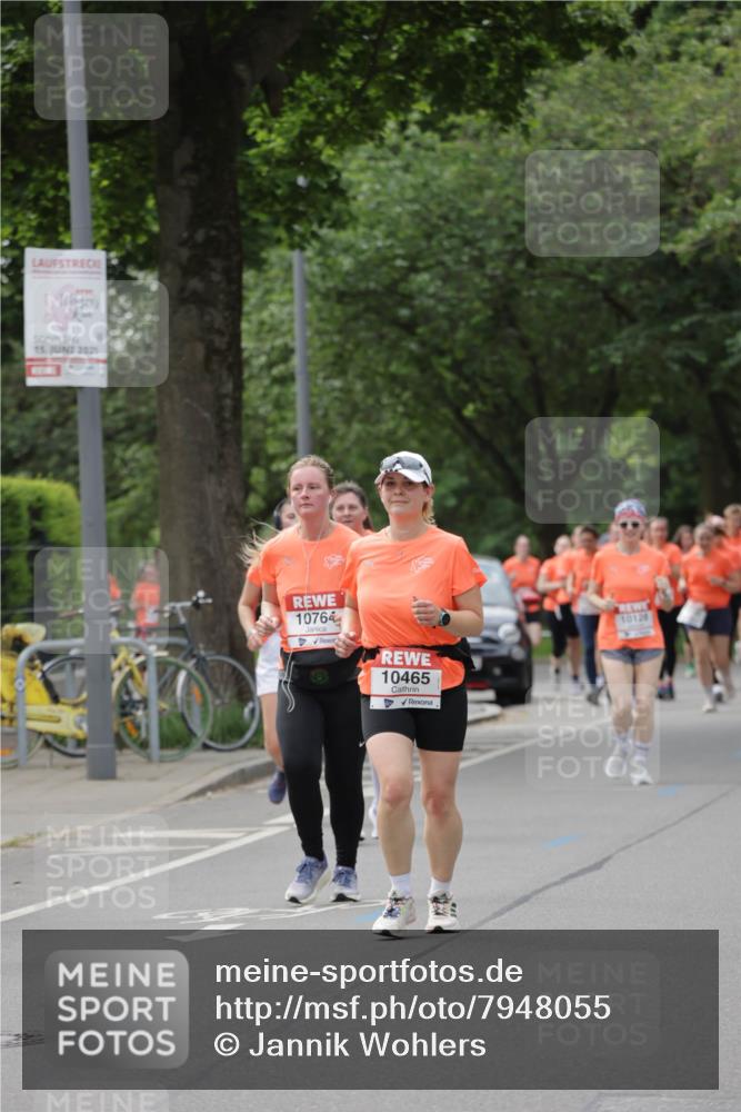 15.06.2025 - REWE Women's Run Jannik Wohlers http://msf.ph/oto/7948055 15.06.2025 08:30:43 Laufen 15, 2925, 10764, 10465 meine-sportfotos.de