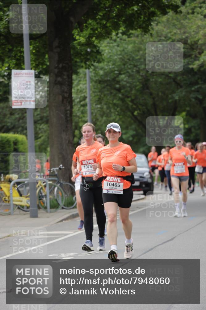 15.06.2025 - REWE Women's Run Jannik Wohlers http://msf.ph/oto/7948060 15.06.2025 08:30:43 Laufen 15, 2525, 1076, 10465, 1012 meine-sportfotos.de