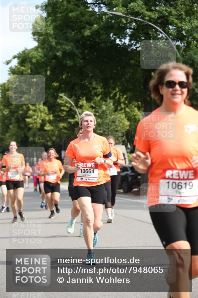 15.06.2025 - REWE Women's Run Jannik Wohlers http://msf.ph/oto/7948065 15.06.2025 09:46:25 Laufen 1970, 10664, 0678, 10619 meine-sportfotos.de