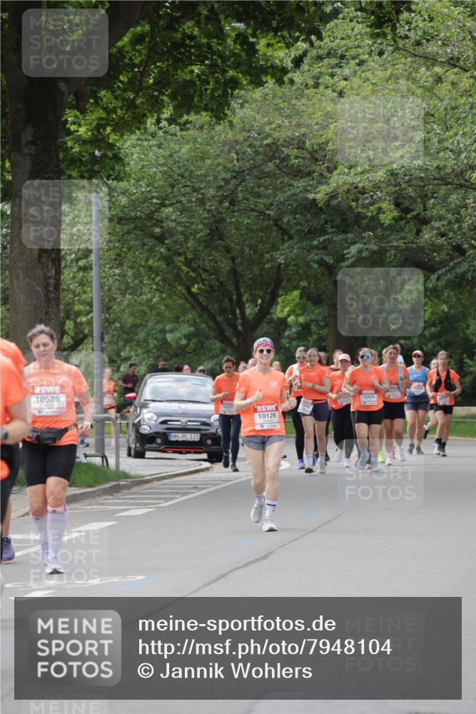 15.06.2025 - REWE Women's Run Jannik Wohlers http://msf.ph/oto/7948104 15.06.2025 08:30:45 Laufen 10585, 10405, 10128, 131, 10254 meine-sportfotos.de