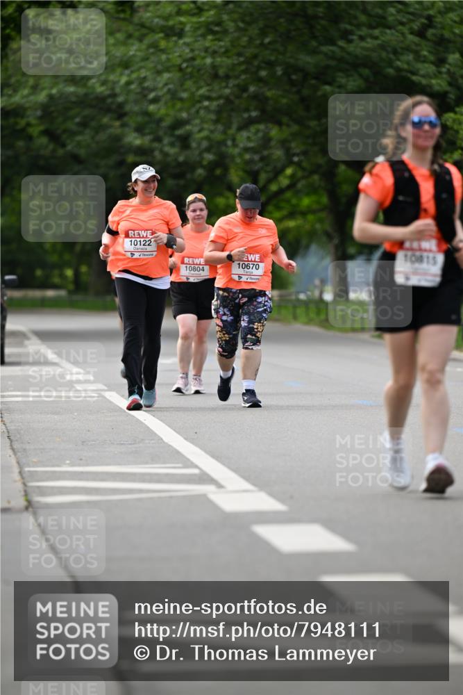 15.06.2025 - REWE Women's Run Dr. Thomas Lammeyer http://msf.ph/oto/7948111 15.06.2025 09:24:42 Laufen 10122, 10804, 10670, 10015 meine-sportfotos.de