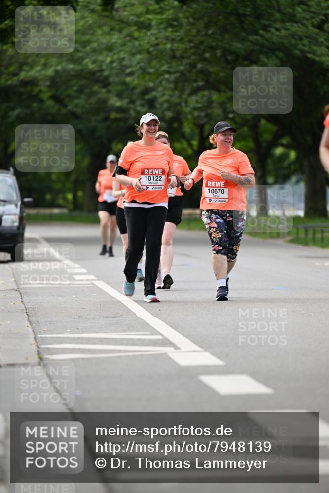 15.06.2025 - REWE Women's Run Dr. Thomas Lammeyer http://msf.ph/oto/7948139 15.06.2025 09:24:43 Laufen 10122, 10670 meine-sportfotos.de