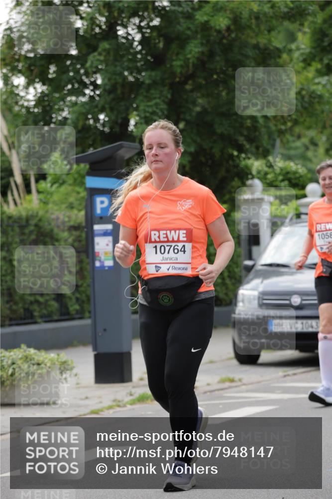 15.06.2025 - REWE Women's Run Jannik Wohlers http://msf.ph/oto/7948147 15.06.2025 08:30:49 Laufen 10764, 1043 meine-sportfotos.de