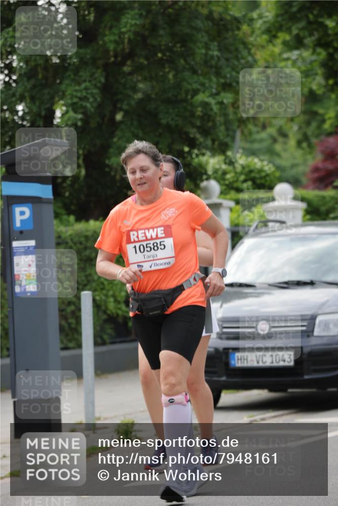 15.06.2025 - REWE Women's Run Jannik Wohlers http://msf.ph/oto/7948161 15.06.2025 08:30:50 Laufen 10585, 1043 meine-sportfotos.de