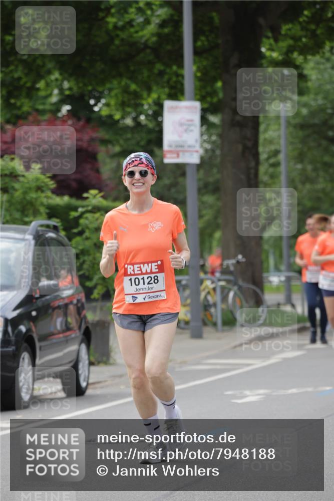 15.06.2025 - REWE Women's Run Jannik Wohlers http://msf.ph/oto/7948188 15.06.2025 08:30:52 Laufen 10128 meine-sportfotos.de