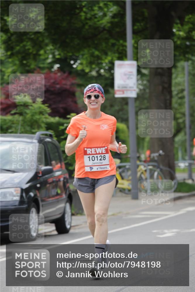 15.06.2025 - REWE Women's Run Jannik Wohlers http://msf.ph/oto/7948198 15.06.2025 08:30:52 Laufen 10128 meine-sportfotos.de