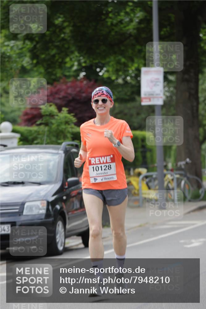 15.06.2025 - REWE Women's Run Jannik Wohlers http://msf.ph/oto/7948210 15.06.2025 08:30:53 Laufen 043, 10128 meine-sportfotos.de