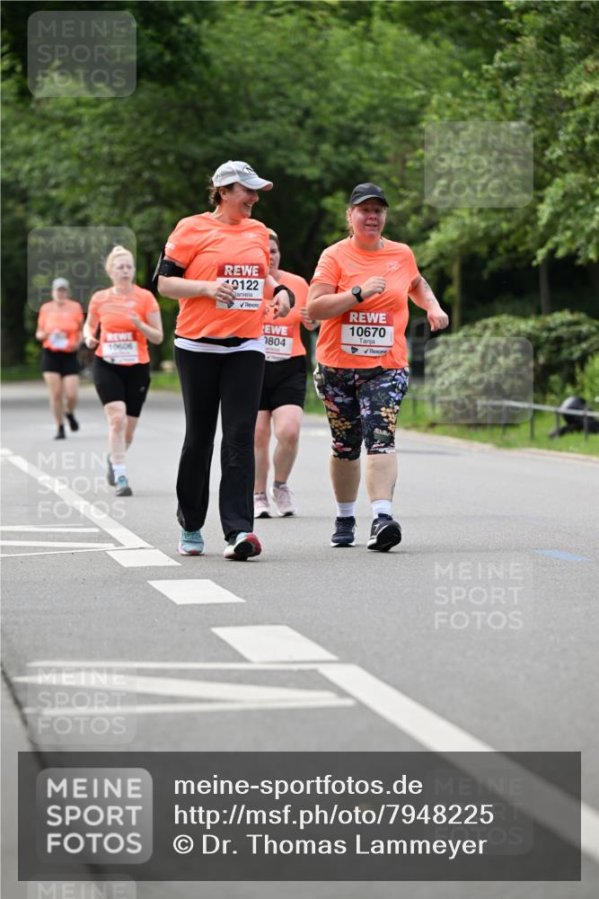 15.06.2025 - REWE Women's Run Dr. Thomas Lammeyer http://msf.ph/oto/7948225 15.06.2025 09:24:47 Laufen 10606, 9122, 10670, 1804 meine-sportfotos.de