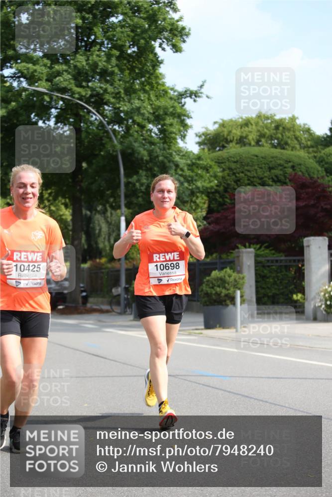 15.06.2025 - REWE Women's Run Jannik Wohlers http://msf.ph/oto/7948240 15.06.2025 09:46:38 Laufen 10425, 10698 meine-sportfotos.de