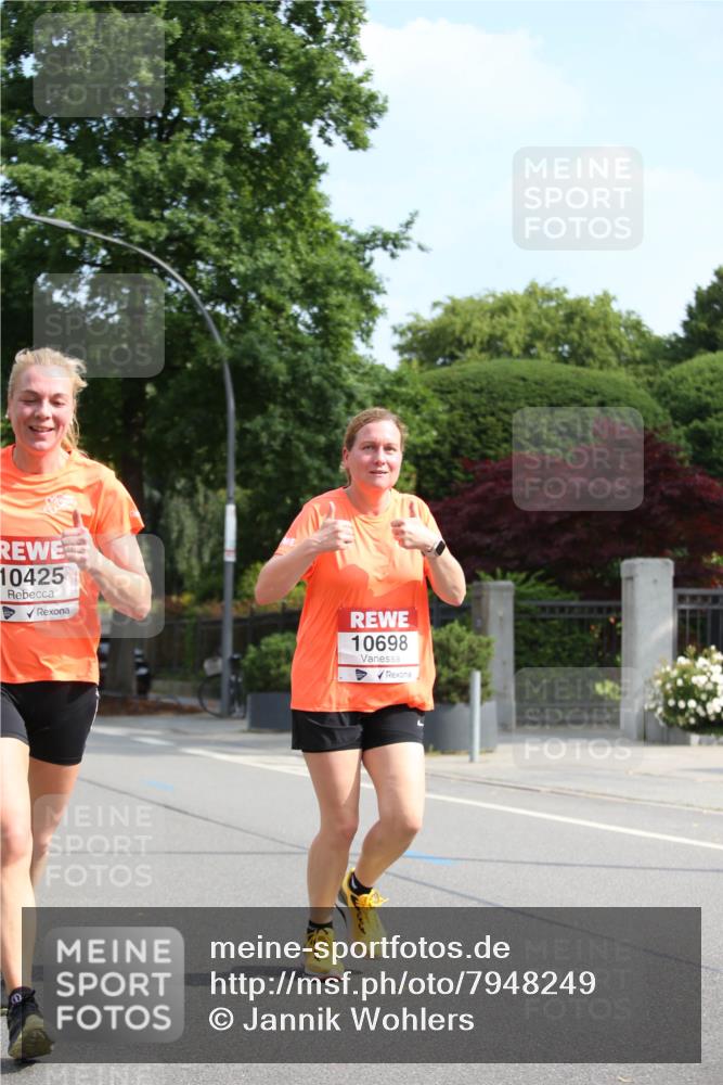 15.06.2025 - REWE Women's Run Jannik Wohlers http://msf.ph/oto/7948249 15.06.2025 09:46:38 Laufen 10425, 10698 meine-sportfotos.de