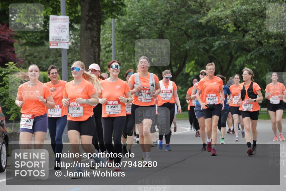 15.06.2025 - REWE Women's Run Jannik Wohlers http://msf.ph/oto/7948280 15.06.2025 08:30:57 Laufen 15, 2025, 10350, 10257, 10405, 10509, 1074, 10347, 10811, 10285, 106, 10261, 10800 meine-sportfotos.de