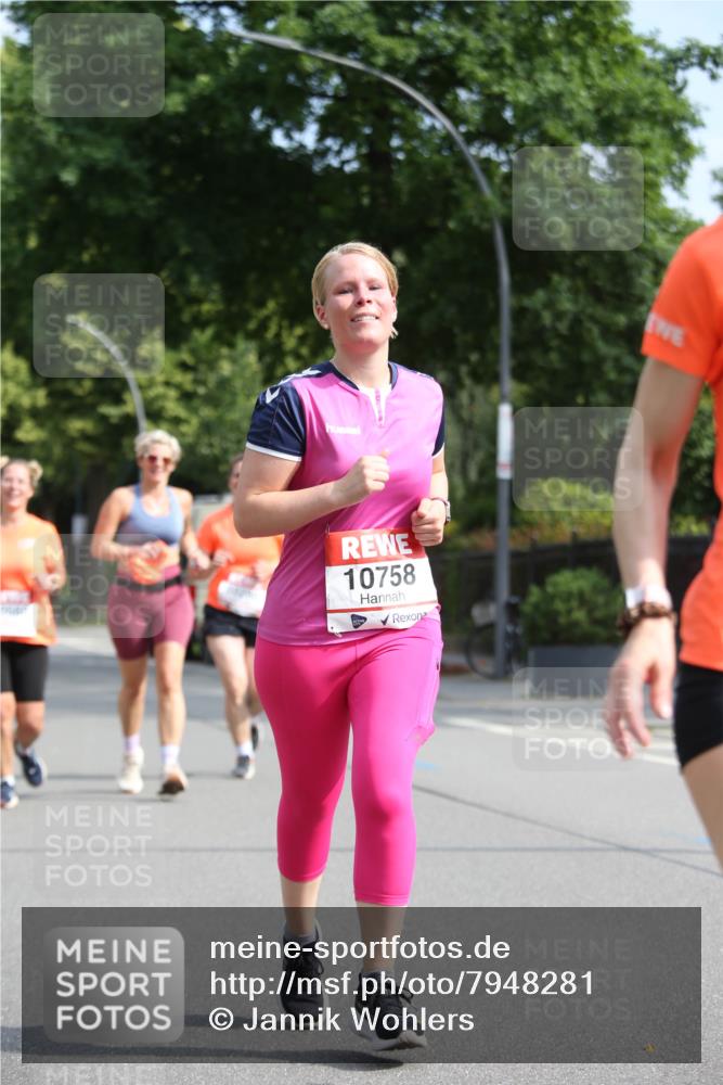 15.06.2025 - REWE Women's Run Jannik Wohlers http://msf.ph/oto/7948281 15.06.2025 09:46:41 Laufen 10758 meine-sportfotos.de