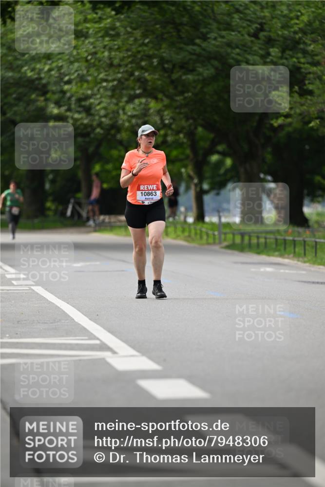 15.06.2025 - REWE Women's Run Dr. Thomas Lammeyer http://msf.ph/oto/7948306 15.06.2025 09:24:53 Laufen 10863 meine-sportfotos.de