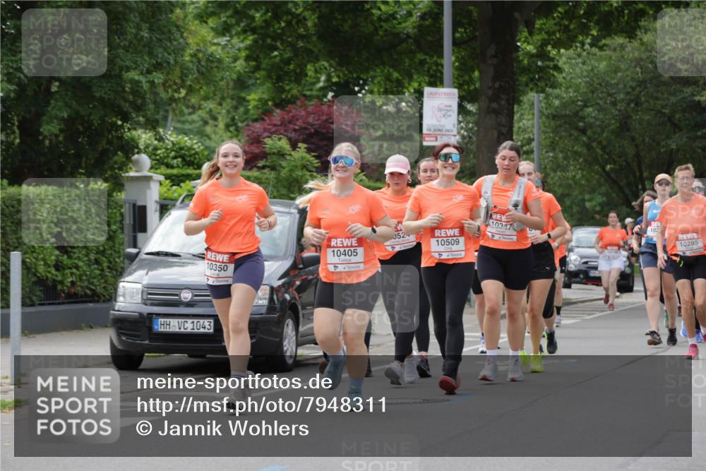 15.06.2025 - REWE Women's Run Jannik Wohlers http://msf.ph/oto/7948311 15.06.2025 08:30:59 Laufen 052, 10405, 10350, 1043, 15, 2025, 10509, 10347, 10195, 102, 10285 meine-sportfotos.de