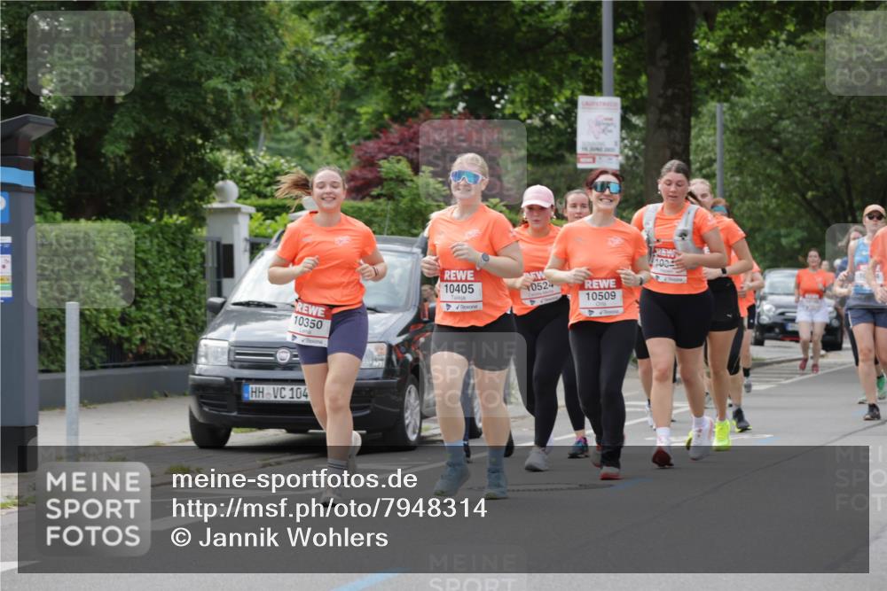 15.06.2025 - REWE Women's Run Jannik Wohlers http://msf.ph/oto/7948314 15.06.2025 08:30:59 Laufen 10350, 104, 10405, 0524, 10509, 100, 1004 meine-sportfotos.de
