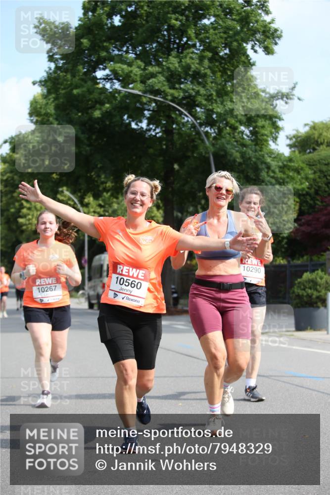 15.06.2025 - REWE Women's Run Jannik Wohlers http://msf.ph/oto/7948329 15.06.2025 09:46:44 Laufen 10267, 10560, 10290 meine-sportfotos.de