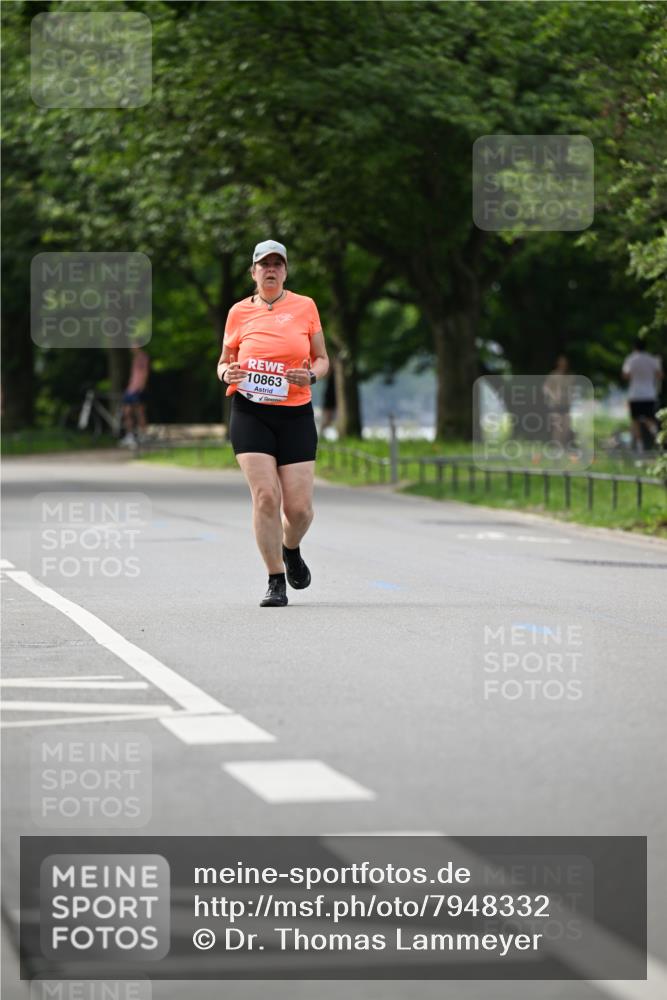 15.06.2025 - REWE Women's Run Dr. Thomas Lammeyer http://msf.ph/oto/7948332 15.06.2025 09:24:53 Laufen 10863 meine-sportfotos.de
