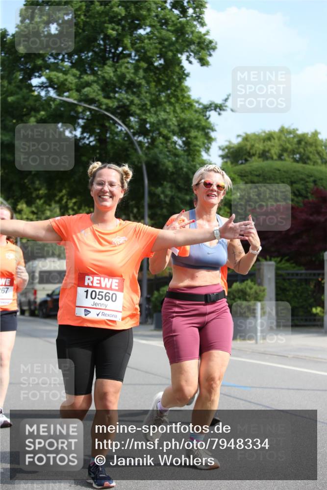 15.06.2025 - REWE Women's Run Jannik Wohlers http://msf.ph/oto/7948334 15.06.2025 09:46:44 Laufen 267, 10560 meine-sportfotos.de