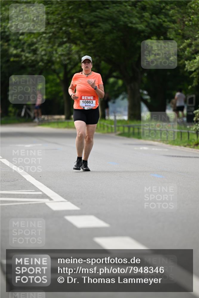 15.06.2025 - REWE Women's Run Dr. Thomas Lammeyer http://msf.ph/oto/7948346 15.06.2025 09:24:54 Laufen 10863 meine-sportfotos.de
