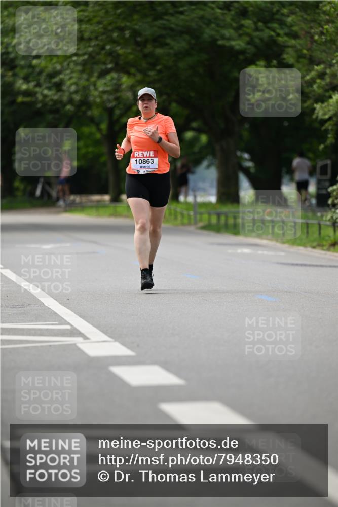 15.06.2025 - REWE Women's Run Dr. Thomas Lammeyer http://msf.ph/oto/7948350 15.06.2025 09:24:54 Laufen 10863 meine-sportfotos.de