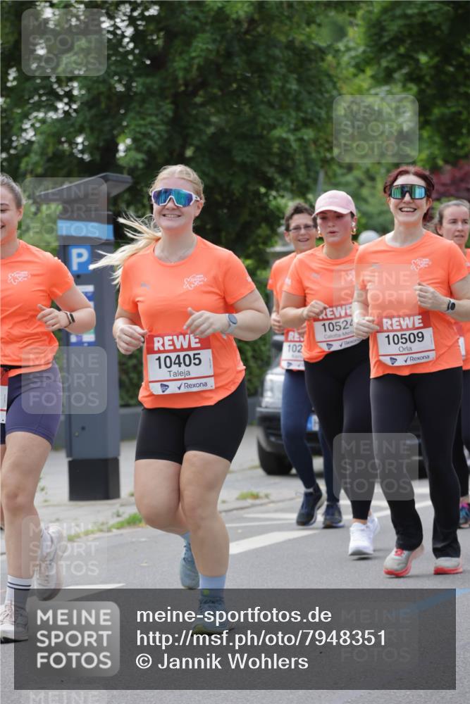 15.06.2025 - REWE Women's Run Jannik Wohlers http://msf.ph/oto/7948351 15.06.2025 08:31:02 Laufen 10524, 10405, 102, 10509 meine-sportfotos.de