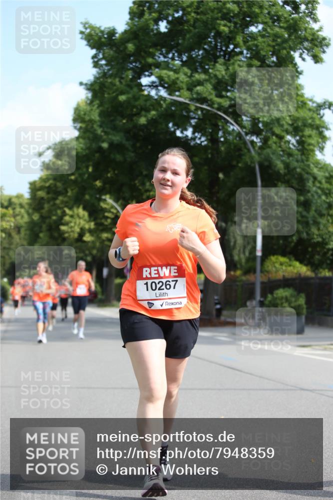 15.06.2025 - REWE Women's Run Jannik Wohlers http://msf.ph/oto/7948359 15.06.2025 09:46:45 Laufen 10267 meine-sportfotos.de