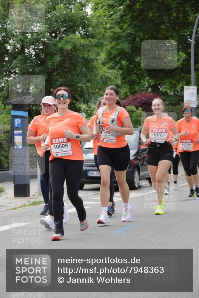 15.06.2025 - REWE Women's Run Jannik Wohlers http://msf.ph/oto/7948363 15.06.2025 08:31:02 Laufen 10509, 10347, 10701, 10749 meine-sportfotos.de
