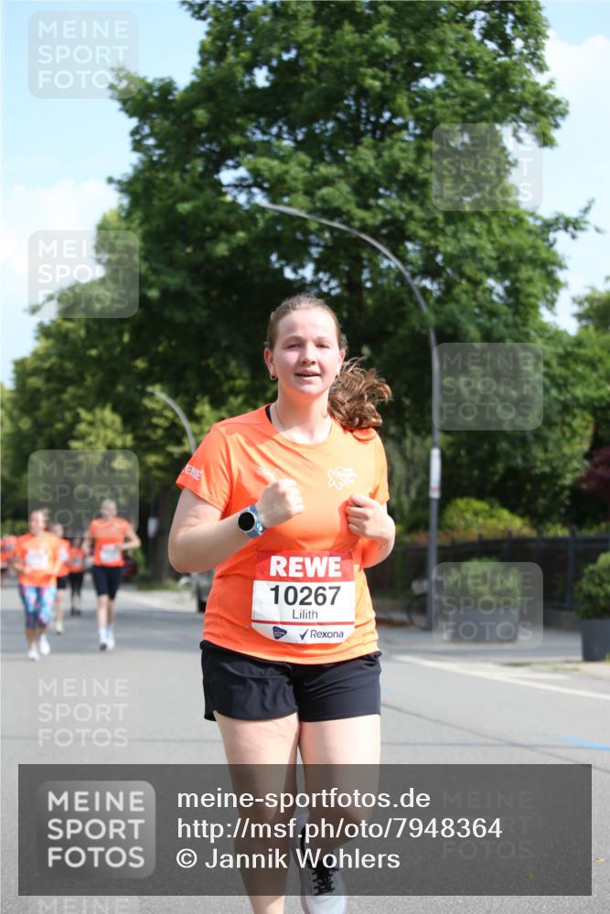 15.06.2025 - REWE Women's Run Jannik Wohlers http://msf.ph/oto/7948364 15.06.2025 09:46:45 Laufen 10267 meine-sportfotos.de