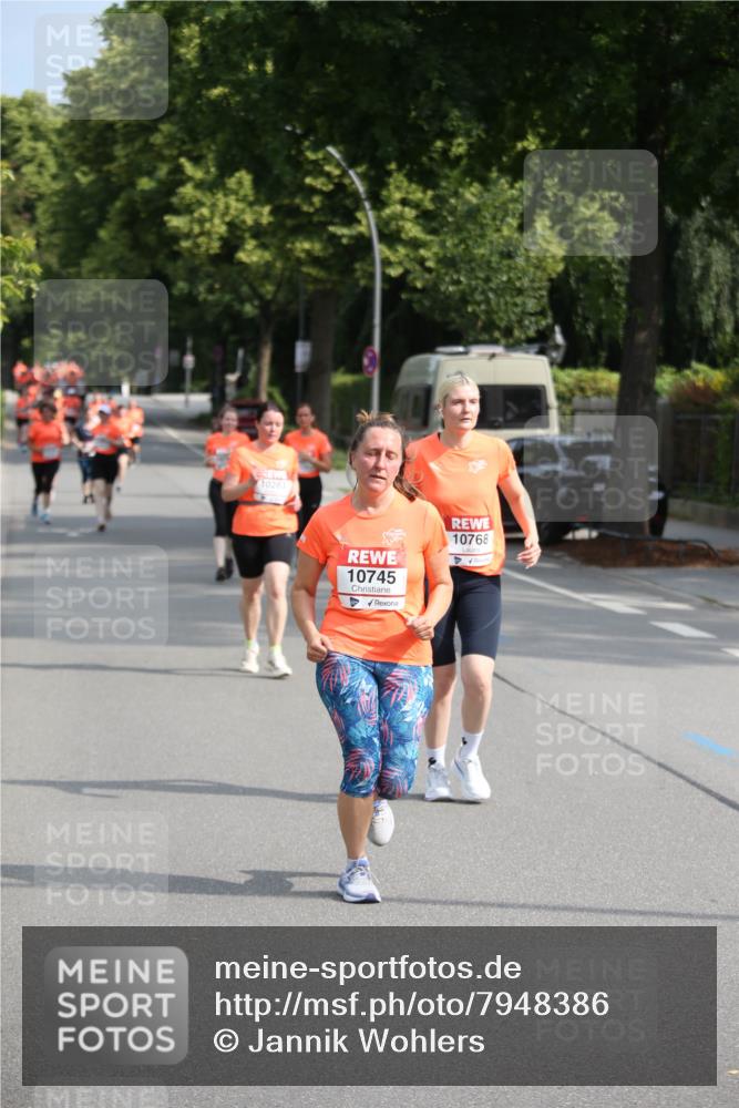 15.06.2025 - REWE Women's Run Jannik Wohlers http://msf.ph/oto/7948386 15.06.2025 09:46:49 Laufen 10263, 10745, 10768 meine-sportfotos.de
