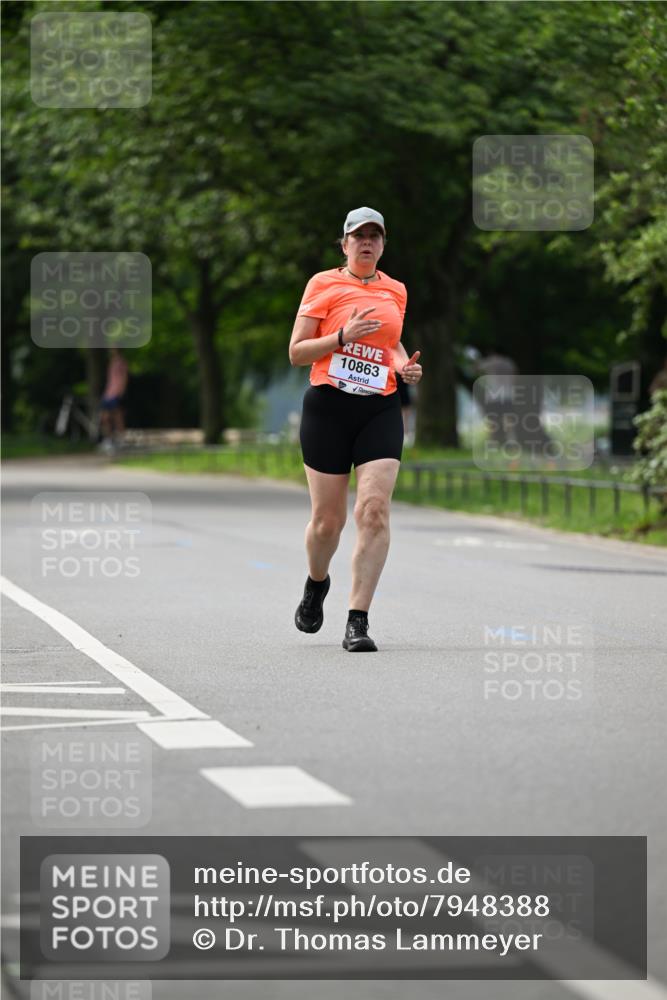 15.06.2025 - REWE Women's Run Dr. Thomas Lammeyer http://msf.ph/oto/7948388 15.06.2025 09:24:55 Laufen 10863 meine-sportfotos.de