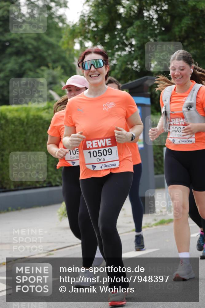 15.06.2025 - REWE Women's Run Jannik Wohlers http://msf.ph/oto/7948397 15.06.2025 08:31:03 Laufen 105, 10509, 1032 meine-sportfotos.de