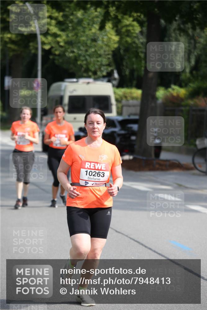 15.06.2025 - REWE Women's Run Jannik Wohlers http://msf.ph/oto/7948413 15.06.2025 09:46:52 Laufen 10263 meine-sportfotos.de