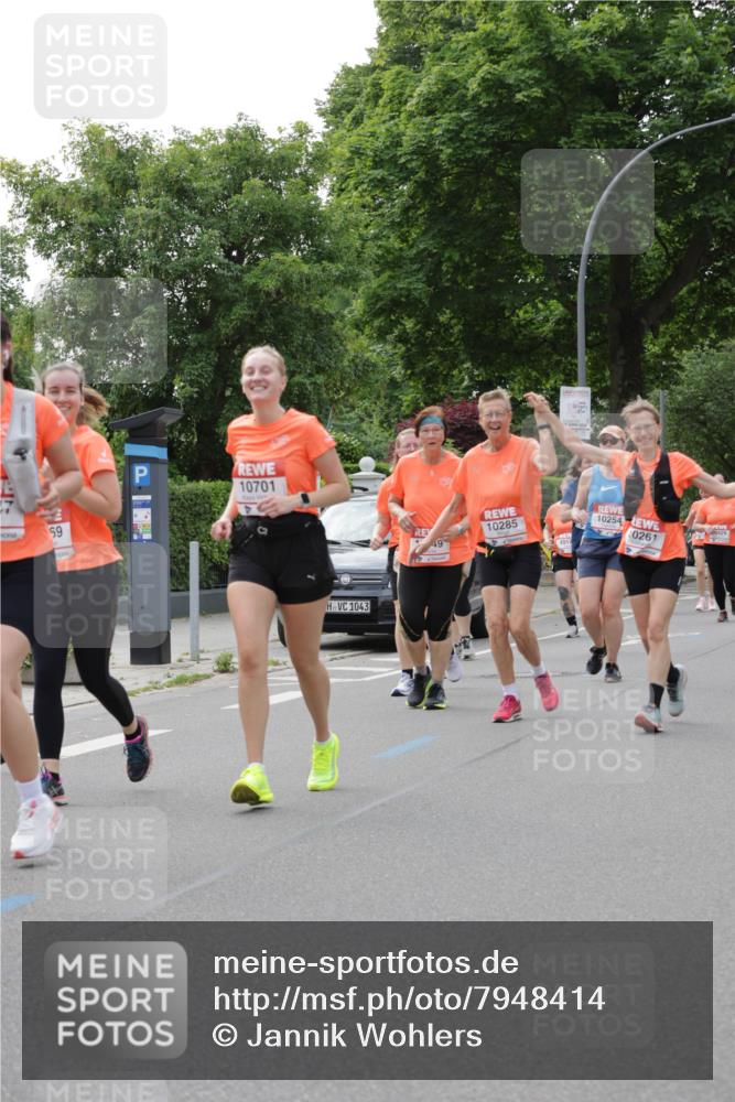 15.06.2025 - REWE Women's Run Jannik Wohlers http://msf.ph/oto/7948414 15.06.2025 08:31:04 Laufen 10701, 1043, 10285, 10254, 0261 meine-sportfotos.de