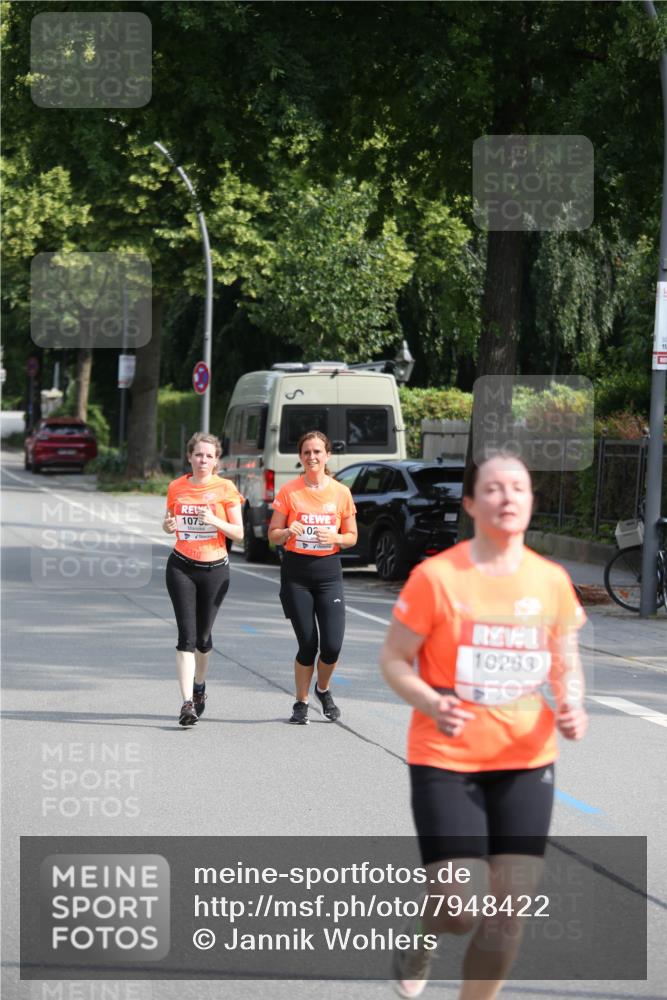 15.06.2025 - REWE Women's Run Jannik Wohlers http://msf.ph/oto/7948422 15.06.2025 09:46:53 Laufen 1075, 8310, 02, 10263 meine-sportfotos.de