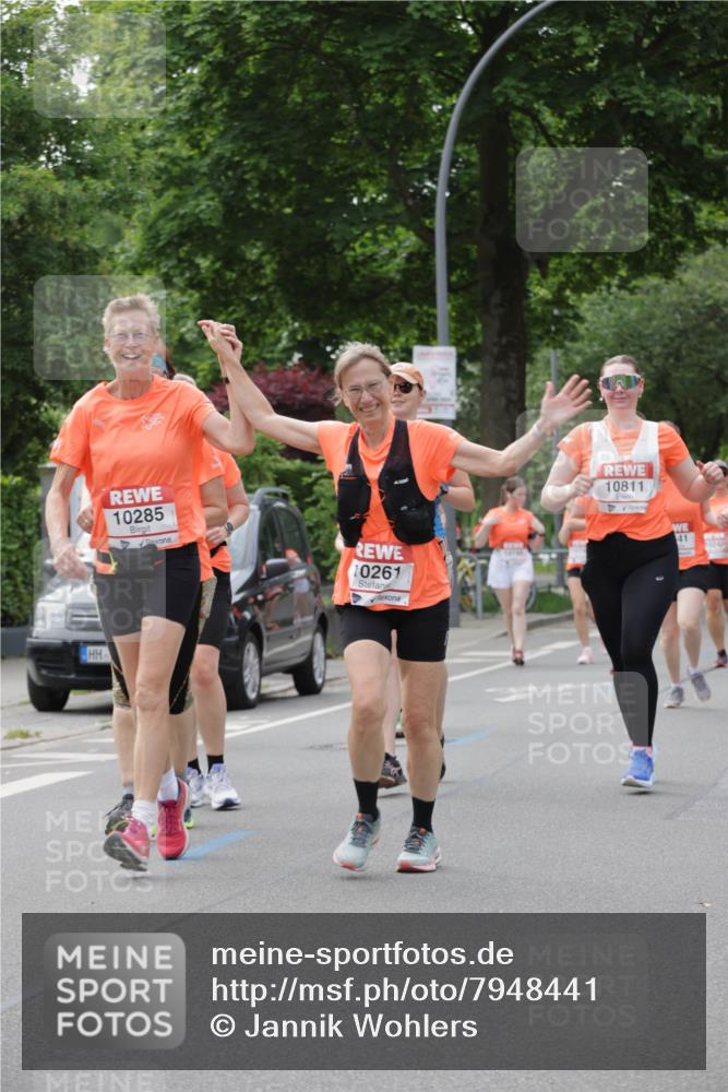 15.06.2025 - REWE Women's Run Jannik Wohlers http://msf.ph/oto/7948441 15.06.2025 08:31:05 Laufen 10285, 10261, 10811, 41 meine-sportfotos.de