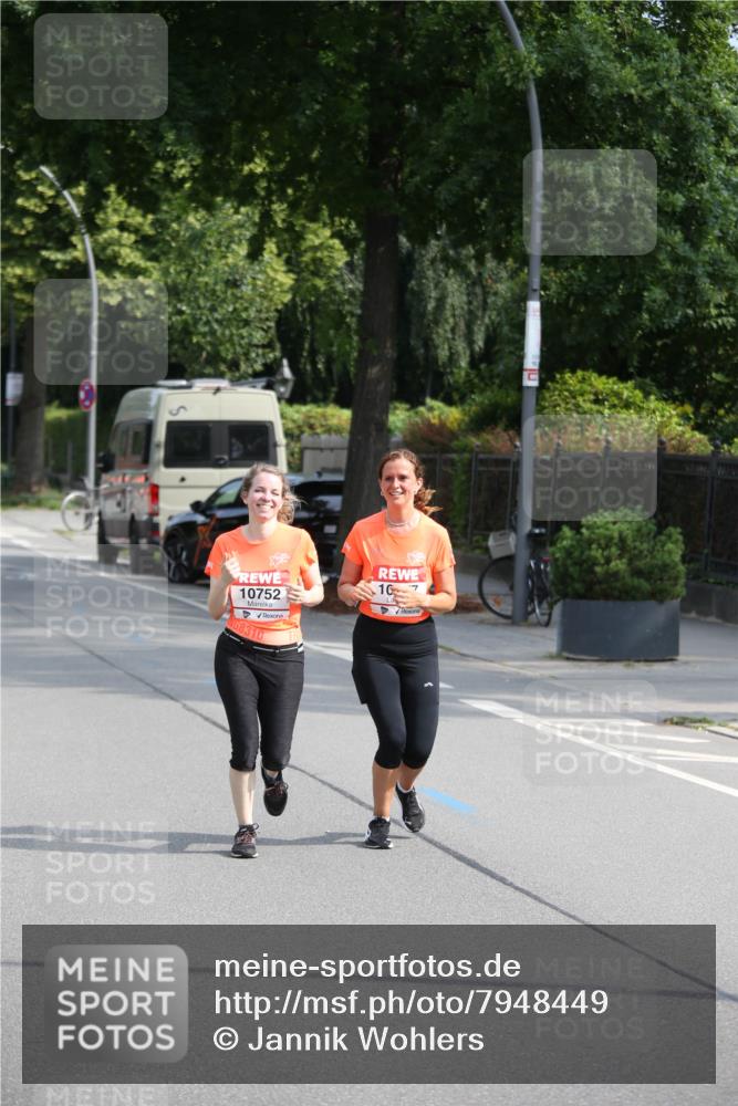 15.06.2025 - REWE Women's Run Jannik Wohlers http://msf.ph/oto/7948449 15.06.2025 09:46:55 Laufen 10, 10752 meine-sportfotos.de