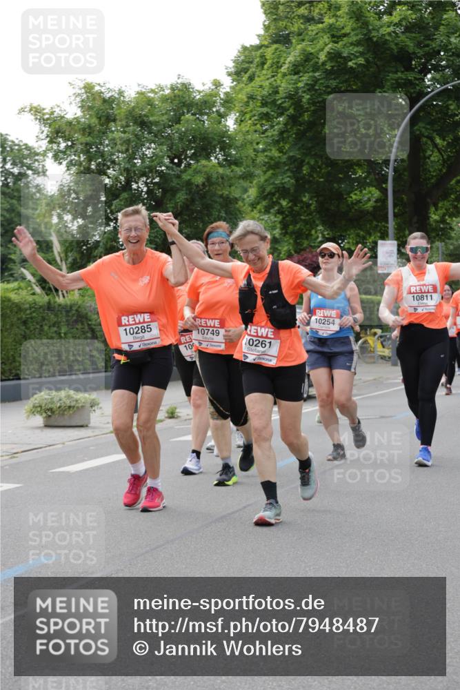 15.06.2025 - REWE Women's Run Jannik Wohlers http://msf.ph/oto/7948487 15.06.2025 08:31:06 Laufen 10285, 10, 10254, 10261, 10749, 10811 meine-sportfotos.de