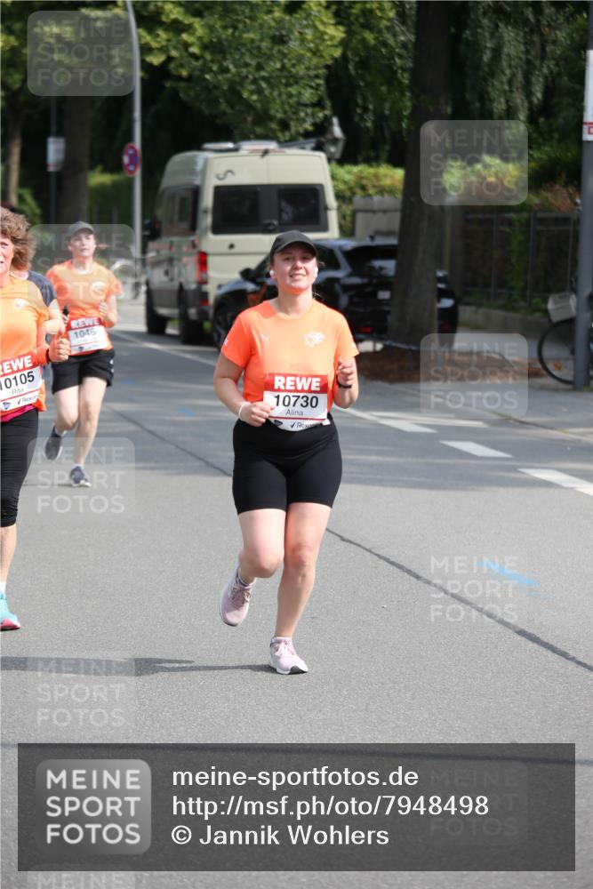 15.06.2025 - REWE Women's Run Jannik Wohlers http://msf.ph/oto/7948498 15.06.2025 09:47:02 Laufen 10105, 1046, 10730 meine-sportfotos.de