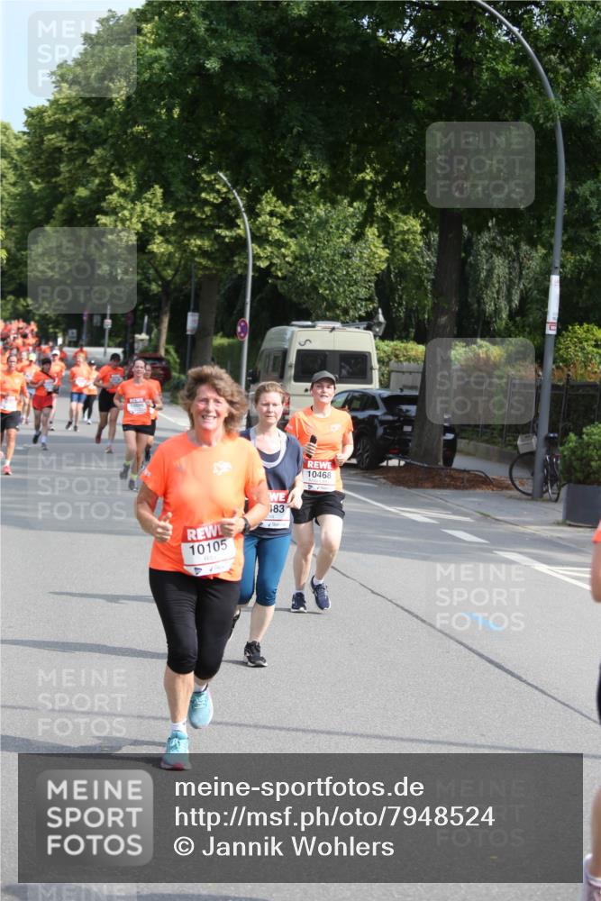 15.06.2025 - REWE Women's Run Jannik Wohlers http://msf.ph/oto/7948524 15.06.2025 09:47:04 Laufen 10096, 10105, 183, 10468 meine-sportfotos.de