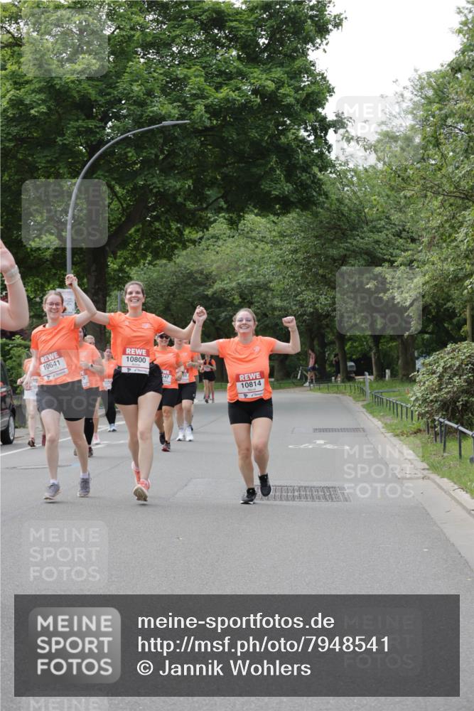 15.06.2025 - REWE Women's Run Jannik Wohlers http://msf.ph/oto/7948541 15.06.2025 08:31:08 Laufen 10641, 10800, 10814 meine-sportfotos.de